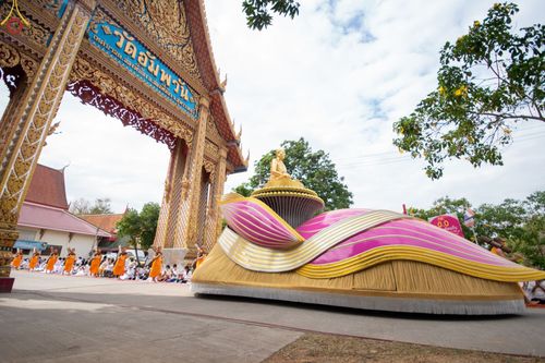 ภาพ No.68954:พิธีต้อนรับพระธรรมยาตรา ในโครงการธรรมยาตรากตัญญูบูชา มหาปูชนียาจารย์ พระมงคลเทพมุนี(สด จนฺทสโร) พระผู้ปราบมาร อนุสรณ์สถาน 7 แห่ง ปีที่ 11 วันที่ 3 มกราคม พ.ศ. 2566 ณ อนุสรณ์สถานมหาวิหารพระมงคลเทพมุนี จ.สุพรรณบุรี