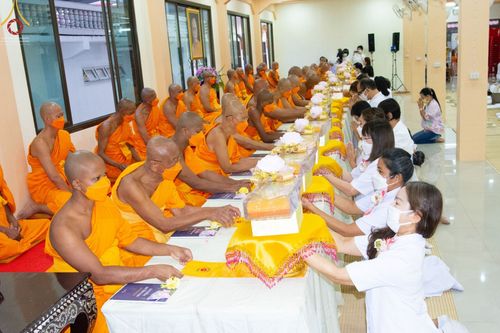 พิธีถวายภัตตาหารเป็นสังฆทาน แด่คณะพระธรรมยาตราฯ ในโครงการธรรมยาตรากตัญญูบูชา มหาปูชนียาจารย์ พระมงคลเทพมุนี(สด จนฺทสโร) พระผู้ปราบมาร อนุสรณ์สถาน 7 แห่ง ปีที่ 11 วันที่ 21 มกราคม พ.ศ. 2566