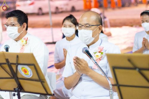 ภาพ No.73833:พิธีถวายภัตตาหารเป็นสังฆทาน แด่คณะพระธรรมยาตราฯ ในโครงการธรรมยาตรากตัญญูบูชา มหาปูชนียาจารย์ พระมงคลเทพมุนี(สด จนฺทสโร) พระผู้ปราบมาร อนุสรณ์สถาน 7 แห่ง ปีที่ 11 วันที่ 23 มกราคม พ.ศ. 2566