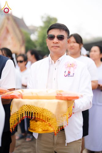 ภาพ No.298923:วันที่ 20 มกราคม พ.ศ. 2569 พิธีทอดผ้าป่าทำนุบำรุงศาสนสถาน ณ วัดใหม่นพรัตน์ ต.เนินพระปรางค์ อ.สองพี่น้อง จ.สุพรรณบุรี ในโครงการธรรมยาตรา กตัญญูบูชา มหาปูชนียาจารย์ พระมงคลเทพมุนี(สด จนฺทสโร) พระผู้ปราบมาร อนุสรณ์สถาน 7 แห่ง ปีที่ 14