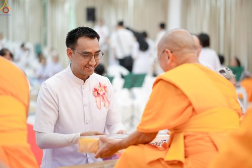 ภาพ No.331347:วันที่ 31 พฤษภาคม พ.ศ.2569 พิธีทอดผ้าป่าและตอกเสาเข็มมงคลต้นแรก องค์พระเจดีย์เพื่อสร้างสันติภาพโลก  ณ ธุดงคสถานพัฒนานิคม จังหวัดลพบุรี