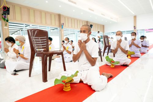 ภาพ No.65551:พิธีปลงผม และพิธีขอขมามอบผ้าไตร นาคธรรมทายาท ในโครงการอุปสมบทบูชาธรรม มหาปูชนียาจารย์ประจำปี 2565 ณ ศูนย์ปฏิบัติธรรมภาคใต้ บางกล่ำ จ.สงขลา วันที่ 19 พฤศจิกายน พ.ศ. 2565