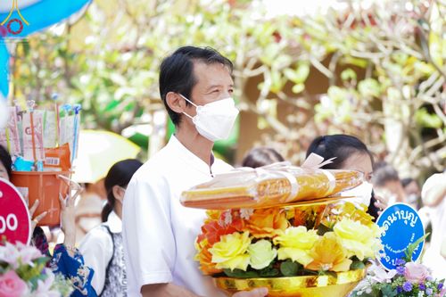 ภาพ No.64930:พิธีทอดกฐินสามัคคีทั่วไทย 5,000 วัด โดยคณะศิษยานุศิษย์วัดพระธรรมกาย น้อมบูชาธรรม 78 ปี หลวงพ่อธัมมชโย  วันอังคารที่ 8 พฤศจิกายน พ.ศ. 2565  ณ วัดนาบุญ อำเภอธัญบุรี จังหวัดปทุมธานี