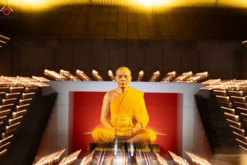 ภาพ No.90292:พิธีจุดประทีป 20,000 ดวง บูชาพระมหาธรรมกายเจดีย์ และบูชาพระมงคลเทพมุนี(สด จนฺทสโร) พระผู้ปราบมาร วันอังคารที่ 10 ตุลาคม พ.ศ. 2566 ณ ลานธรรมพระมหาธรรมกายเจดีย์ วัดพระธรรมกาย จ.ปทุมธานี