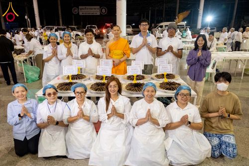 ภาพ No.306162:วันที่ 30 มกราคม พ.ศ. 2569 พิธีถวายภัตตาหารเป็นสังฆทาน แด่พระธรรมยาตรา ณ วัดพระธรรมกาย  จังหวัดปทุมธานี ในโครงการธรรมยาตรา กตัญญูบูชา มหาปูชนียาจารย์ พระมงคลเทพมุนี(สด จนฺทสโร) พระผู้ปราบมาร อนุสรณ์สถาน 7 แห่ง ปีที่ 14