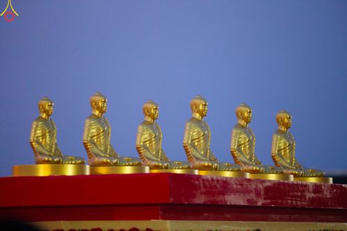 ภาพ No.79253:พิธีอัญเชิญองค์พระบรมพุทธเจ้า 24 องค์ เวียนประทักษิณรอบพระมหาธรรมกายเจดีย์ ณ วัดพระธรรมกาย  วันที่ 2 เมษายน พ.ศ. 2566