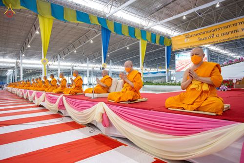 ภาพ No.79910:พิธีขอบรรพชา , พิธีคล้องอังสะ พิธีขอสรณคมน์และศีล , พิธีขอนิสสัย ในโครงการบรรพชาสามเณรฟื้นฟูพระพุทธศาสนาทั่วไทย วันเสาร์ที่ 8 เมษายน พ.ศ.2566