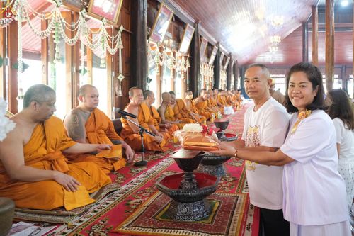 ภาพ No.278670:วันอาทิตย์ที่ 2 พฤศจิกายน  2568 พิธีทอดกฐินสามัคคีทั่วไทย โดยคณะศิษยานุศิษย์ บูชาธรรม 81 ปี หลวงพ่อธัมมชโย ณ วัดสุวรรณาราม อ.พุทธมณฑล จ.นครปฐม