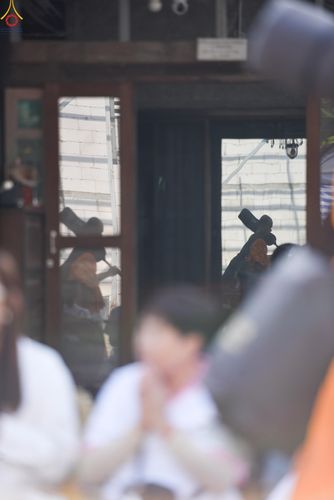 ภาพ No.295129:วันที่ 14 มกราคม พ.ศ. 2569 พิธีต้อนรับพระธรรมยาตรา อนุสรณ์สถานลำดับที่ 4  สถานที่เกิดด้วยกายธรรม ณ วัดโบสถ์บน ต.บางคูเวียง จ.นนทบุรี ในโครงการธรรมยาตรา กตัญญูบูชา มหาปูชนียาจารย์ พระมงคลเทพมุนี(สด จนฺทสโร) พระผู้ปราบมาร อนุสรณ์สถาน 7 แห่ง ปีที่ 14