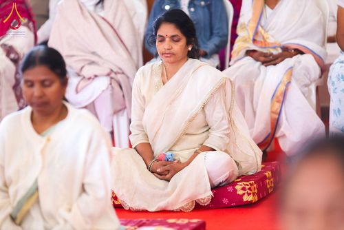 ภาพ No.283830:วันที่ 6-7 ธันวาคม พ.ศ. 2568  พิธีรับมอบหนังสือแสดงเจตจำนงถวายสิทธิครอบครองและใช้ประโยชน์วัดสันติวัน เมืองนาคปูร์  พิธีจุดโคมประทีปถวายเป็นพุทธบูชา และอุทิศบุญกุศลแด่ ดร.บี.อาร์. อัมเบดการ์  พิธีบูชาข้าวพระถ่ายทอดสดจากประเทศไทย