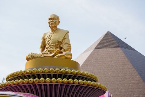 ภาพ No.34924:โครงการธรรมยาตรา เส้นทางพระผู้ปราบมาร ปีที่ 8 ณ อนุสรณ์สถานพระมงคลเทพมุนี