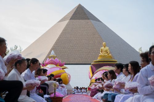 ภาพ No.34929:โครงการธรรมยาตรา เส้นทางพระผู้ปราบมาร ปีที่ 8 ณ อนุสรณ์สถานพระมงคลเทพมุนี