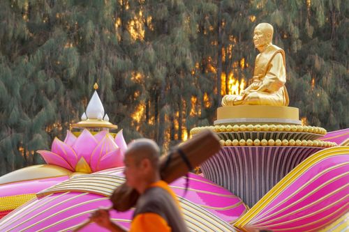 ภาพ No.34860:โครงการธรรมยาตรา เส้นทางพระผู้ปราบมาร ปีที่ 8 ณ วัดพระธรรมกาย