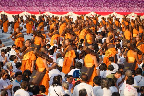ภาพ No.34986:โครงการธรรมยาตรา เส้นทางพระผู้ปราบมาร ปีที่ 8 ณ อนุสรณ์สถานคลองบางนางแท่น