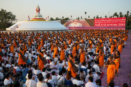 ภาพ No.34988:โครงการธรรมยาตรา เส้นทางพระผู้ปราบมาร ปีที่ 8 ณ อนุสรณ์สถานคลองบางนางแท่น