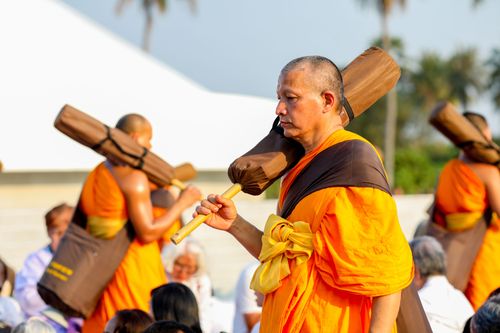 ภาพ No.35001:โครงการธรรมยาตรา เส้นทางพระผู้ปราบมาร ปีที่ 8 ณ อนุสรณ์สถานคลองบางนางแท่น