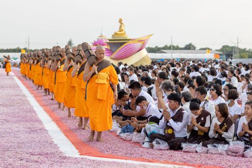 ภาพ No.35246:โครงการธรรมยาตรา เส้นทางพระผู้ปราบมาร ปีที่ 8 ณ อนุสรณ์สถานบางปลา