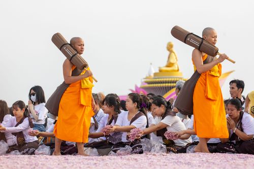 ภาพ No.35250:โครงการธรรมยาตรา เส้นทางพระผู้ปราบมาร ปีที่ 8 ณ อนุสรณ์สถานบางปลา