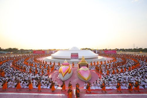 ภาพ No.35281:โครงการธรรมยาตรา เส้นทางพระผู้ปราบมาร ปีที่ 8 ณ อนุสรณ์สถานบางปลา