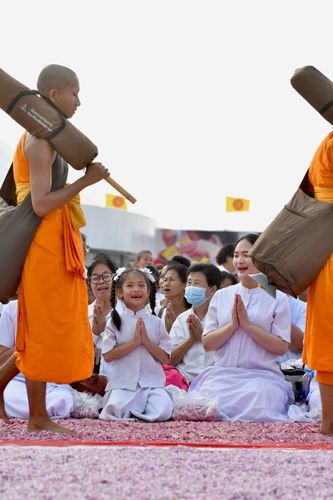 ภาพ No.35243:โครงการธรรมยาตรา เส้นทางพระผู้ปราบมาร ปีที่ 8 ณ อนุสรณ์สถานบางปลา