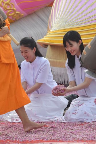 ภาพ No.35242:โครงการธรรมยาตรา เส้นทางพระผู้ปราบมาร ปีที่ 8 ณ อนุสรณ์สถานบางปลา