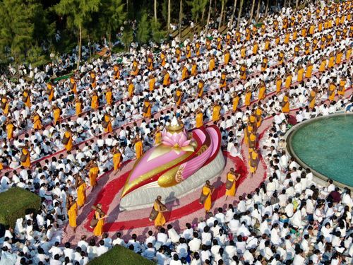 ภาพ No.35311:โครงการธรรมยาตรา เส้นทางพระผู้ปราบมาร ปีที่ 8 ณ วัดพระธรรมกาย