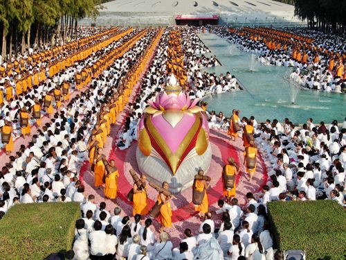 ภาพ No.35315:โครงการธรรมยาตรา เส้นทางพระผู้ปราบมาร ปีที่ 8 ณ วัดพระธรรมกาย