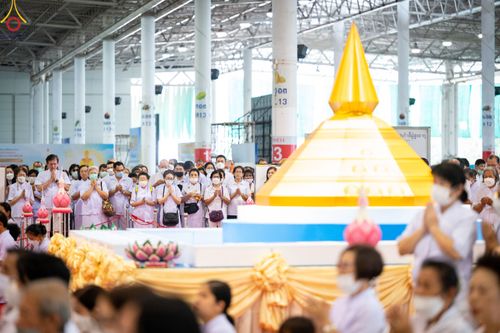 ภาพ No.77858:พิธีหล่อพระบรมพุทธเจ้า ทิศตะวันตก  วันอาทิตย์ที่ 19 มีนาคม พ.ศ. 2566 ณ วัดพระธรรมกาย จ.ปทุมธานี