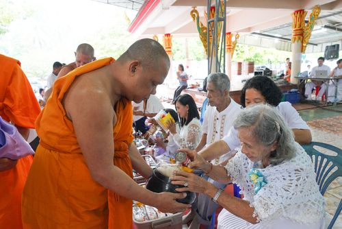 ภาพ No.31674:พิธีถวายสังฆทานแด่คณะสงฆ์ 323 วัด ใน 4 จังหวัดภาคใต้ ครั้งที่ 150