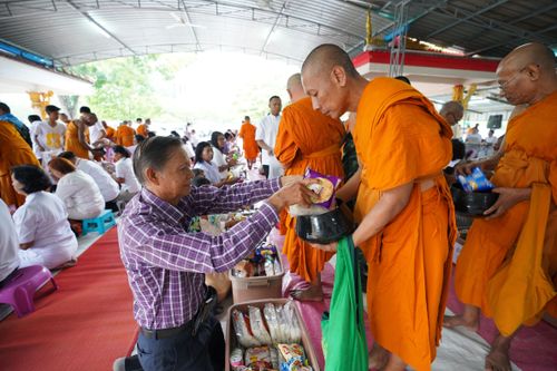 ภาพ No.31677:พิธีถวายสังฆทานแด่คณะสงฆ์ 323 วัด ใน 4 จังหวัดภาคใต้ ครั้งที่ 150