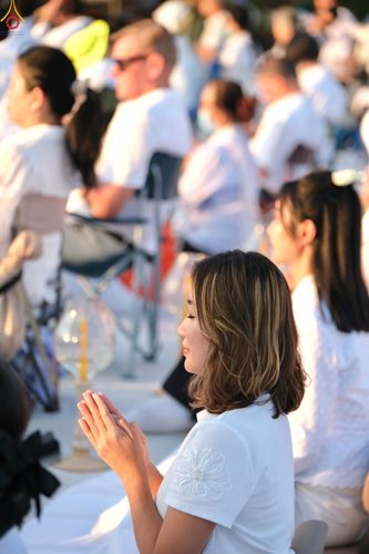 ภาพ No.293981:วันที่ 14 มกราคม พ.ศ. 2569 พิธีจุดประทีปถวายเป็นพุทธบูชา และบูชาธรรมมหาปูชนียาจารย์  ณ วัดสองพี่น้อง ต.ต้นตาล อ.สองพี่น้อง จ.สุพรรณบุรี ในโครงการธรรมยาตรา กตัญญูบูชา มหาปูชนียาจารย์ พระมงคลเทพมุนี(สด จนฺทสโร) พระผู้ปราบมาร อนุสรณ์สถาน 7 แห่ง ปีที่ 14