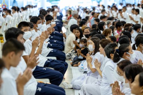 ภาพ No.78400:พิธีตัดปอยผม โครงการหน่อแก้วเปรียญธรรมรุ่นที่ 11  วันที่ 26 มีนาคม พ.ศ.2566  ณ หมู่กุฏิสามเณร อาคารค่ายจองแชมป์ วัดพระธรรมกาย