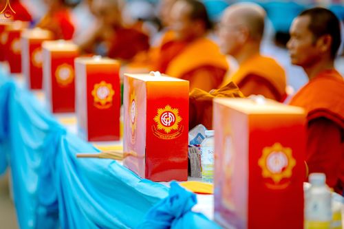 ภาพ No.325002:วันที่ 22 เมษายน พ.ศ.2569 (วันคุ้มครองโลก) พิธีถวายมหาสังฆทาน 40,000 กว่าวัดทั่วประเทศ (ชุดที่ 2) ณ ลานธรรม พระมหาธรรมกายเจดีย์ วัดพระธรรมกาย