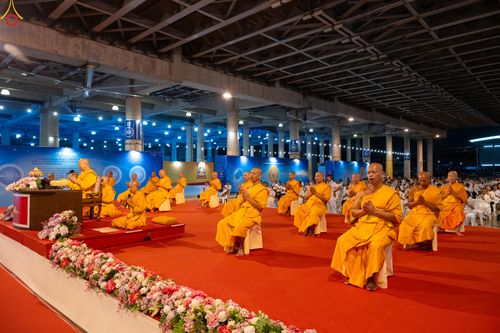ภาพ No.337544:วันจันทร์ที่ 29 มิถุนายน พ.ศ.2569 (วันพระขึ้น 15 ค่ำ เดือน 8) พิธีบุพเปตพลี ครั้งที่ 184 ณ หอฉันคุณยายอาจารย์ฯ  พิธีสวดธัมมจักกัปปวัตนสูตร ครบ 8,495,000,000 จบ ณ มหาวิหารคด วัดพระธรรมกาย