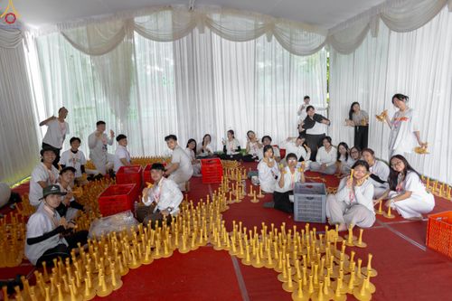 ภาพ No.331317:วันที่ 29 พฤษภาคม พ.ศ.2569 MBMI Tangerang (Majelis Agama Buddha Mahanikaya)  ได้มีการเตรียมงานเพื่อจัดงานวิสาขบูชานานาชาติ (ภาพชุดที่ 2)