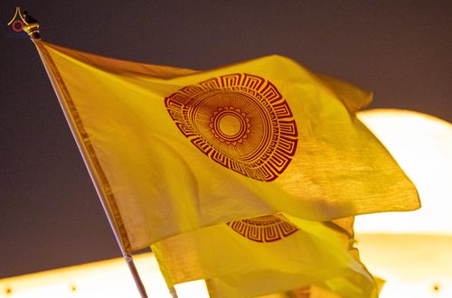 ภาพ No.81830:พิธีจุดวิสาขประทีปและเวียนประทักษิณ เนื่องในวันวิสาขบูชา วันเสาร์ที่ 3 มิถุนายน 2566 ณ ลานธรรมพระมหาธรรมกายเจดีย์ วัดพระธรรมกาย จ.ปทุมธานี