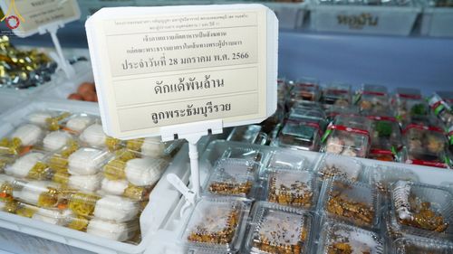 ภาพ No.74663:พิธีถวายภัตตาหารเป็นสังฆทาน แด่คณะพระธรรมยาตราฯ ในโครงการธรรมยาตรากตัญญูบูชา มหาปูชนียาจารย์ พระมงคลเทพมุนี(สด จนฺทสโร) พระผู้ปราบมาร อนุสรณ์สถาน 7 แห่ง ปีที่ 11 วันที่ 28 มกราคม พ.ศ. 2566