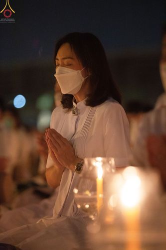 ภาพ No.75281:พิธีจุดประทีปถวายเป็นพุทธบูชา และบูชาธรรมมหาปูชนียาจารย์ ในโครงการธรรมยาตรากตัญญูบูชา มหาปูชนียาจารย์ พระมงคลเทพมุนี(สด จนฺทสโร) พระผู้ปราบมาร ปีที่ 11 ณ อนุสรณ์สถานลำดับที่ 7 สถานที่ขยายวิชชาธรรมกาย วัดพระธรรมกาย จ.ปทุมธานี วันที่ 31 มกราคม พ.ศ. 2566