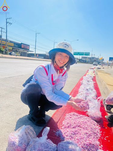 ภาพ No.105979:V.2 ทุ่มเท การเตรียมงาน เก็บงาน การรับบุญของเจ้าหน้าที่หน่วยงานต่างๆ เพื่อโครงการธรรมยาตรา กตัญญูบูชามหาปูชนียาจารย์ พระมงคลเทพมุนี (สด จนฺทสโร) พระผู้ปราบมาร อนุสรณ์สถาน 7 แห่ง ปีที่ 12 ระหว่างวันที่ 2 - 31 มกราคม พ.ศ.2567