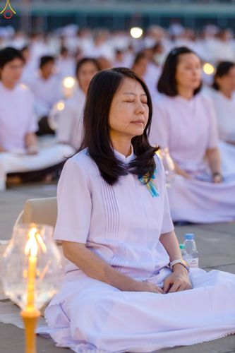 ภาพ No.307977:วันที่ 31 มกราคม พ.ศ. 2569 พิธีจุดประทีปธรรมถวายเป็นพุทธบูชา  และบูชาธรรมมหาปูชนียาจารย์ (ภาพชุดที่ 3) ณ วัดพระธรรมกาย ปทุมธานี ในโครงการธรรมยาตรา กตัญญูบูชา มหาปูชนียาจารย์ พระมงคลเทพมุนี(สด จนฺทสโร) พระผู้ปราบมาร อนุสรณ์สถาน 7 แห่ง ปีที่ 14