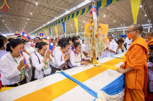 ภาพ No.92397:พิธีทอดกฐินธรรมชัยเพื่อสร้างอาคาร 115 ปี คุณยายอาจารย์มหารัตนอุบาสิกาจันทร์ ขนนกยูง อาทิตย์ต้นเดือนที่ 5 พฤศจิกายน พ.ศ. 2566 ณ วัดพระธรรมกาย จ.ปทุมธานี