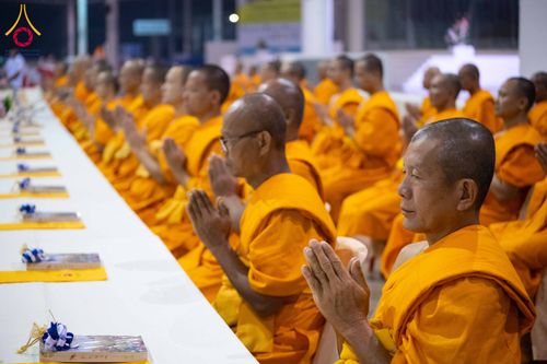 ภาพ No.303861:วันที่ 28 มกราคม พ.ศ. 2569 พิธีถวายภัตตาหารเป็นสังฆทาน แด่พระธรรมยาตรา ณ วัดพระธรรมกาย  จังหวัดปทุมธานี ในโครงการธรรมยาตรา กตัญญูบูชา มหาปูชนียาจารย์ พระมงคลเทพมุนี(สด จนฺทสโร) พระผู้ปราบมาร อนุสรณ์สถาน 7 แห่ง ปีที่ 14