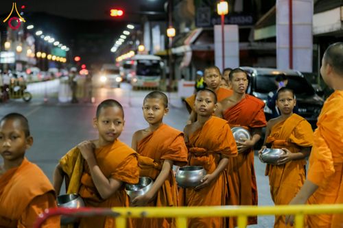 ภาพ No.313825:วันอาทิตย์ที่ 14 มีนาคม พ.ศ. 2569 ทำบุญเมืองหาดใหญ่ตักบาตรพระ 1,109 รูป เติมบุญใหญ่ หลังวิกฤตมหาอุทกภัย ณ ซุ้มประตูไชน่าทาวน์ ถนนศุภสารรังสรรค์ อ.หาดใหญ่ จ.สงขลา