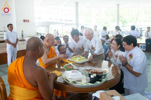 ภาพ No.315431:วันที่ 20 มีนาคม พ.ศ. 2569 พิธีเจริญพระพุทธมนต์ เนื่องในวาระอายุวัฒนมงคล 75 ปี พระเดชพระคุณพระภาวนาธรรมวิเทศ วิ. (ภูเบศ ฌานาภิญโญ) ผู้ช่วยเจ้าอาวาสวัดพระธรรมกาย และเจ้าอาวาสวัดพระธรรมกายเบเนลักซ์ ประเทศเบลเยียม  ณ หอฉันคุณยายอาจารย์ฯ วัดพระธรรมกาย