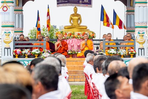 ภาพ No.313352:วันพุธที่ 11 มีนาคม พ.ศ. 2569 พิธีตัดปอยผมโครงการบรรพชาสามเณร  ณ วัดอเชศวร (Aksheswar Mahavihar) ประเทศเนปาล