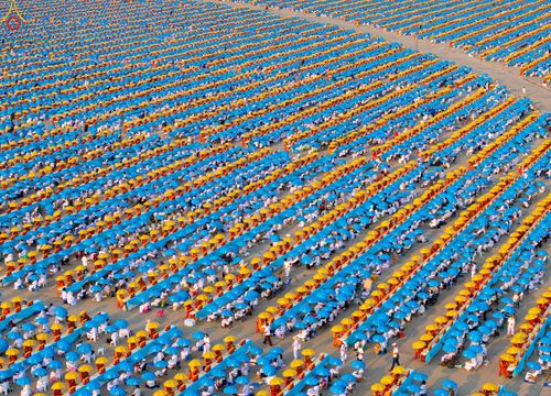 ภาพ No.324000:วันที่ 22 เมษายน พ.ศ.2569 (วันคุ้มครองโลก) พิธีถวายมหาสังฆทาน 40,000 กว่าวัดทั่วประเทศ ณ ลานธรรม พระมหาธรรมกายเจดีย์ วัดพระธรรมกาย