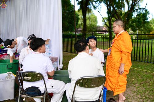 ภาพ No.330115:วันที่ 27-29 พฤษภาคม พ.ศ.2569 MBMI Tangerang (Majelis Agama Buddha Mahanikaya) ได้มีการเตรียมงานเพื่อจัดงานวิสาขบูชานานาชาติ  ชึ่งในงานจะมีการจุดประทีปโคมลาน โคมลอย กว่า 20,000 ดวง  เพื่อน้อมถวายเป็นพุทธบูชา และเพื่อเป็นการกระชับสัมพันธมิตรภาพ