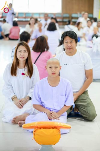 ภาพ No.317484:วันอาทิตย์ ที่ 29 มีนาคม พ.ศ.2569  พิธีปลงผม , พิธีขอขมามอบบาตรและผ้าไตร , พิธีบรรพชา ณ ศูนย์ปฏิบัติธรรมสมุทรปราการ จำนวน 42 รูป