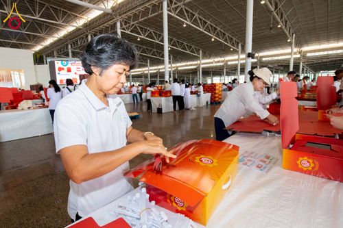 ภาพ No.315993:วันที่ 24 - 27 มีนาคม พ.ศ.2569 การเตรียมงานมหาสังฆทาน 40,000 กว่าวัดทั่วไทย วันคุ้มครองโลก 22 เมษายน พ.ศ.2569