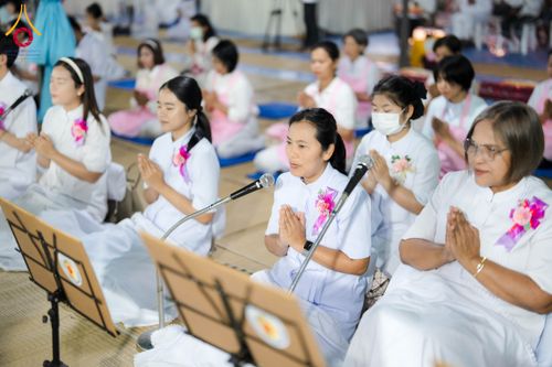 ภาพ No.299168:วันที่ 21 มกราคม พ.ศ. 2569 พิธีถวายภัตตาหารเป็นสังฆทาน แด่พระธรรมยาตรา ณ อนุสรณ์สถานบางปลา วัดบางปลา อำเภอบางเลน จังหวัดนครปฐม ในโครงการธรรมยาตรา กตัญญูบูชา มหาปูชนียาจารย์ พระมงคลเทพมุนี(สด จนฺทสโร) พระผู้ปราบมาร อนุสรณ์สถาน 7 แห่ง ปีที่ 14